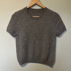 NWOT 100% Cashmere Short-Sleeve Crewneck Sweater in Grey